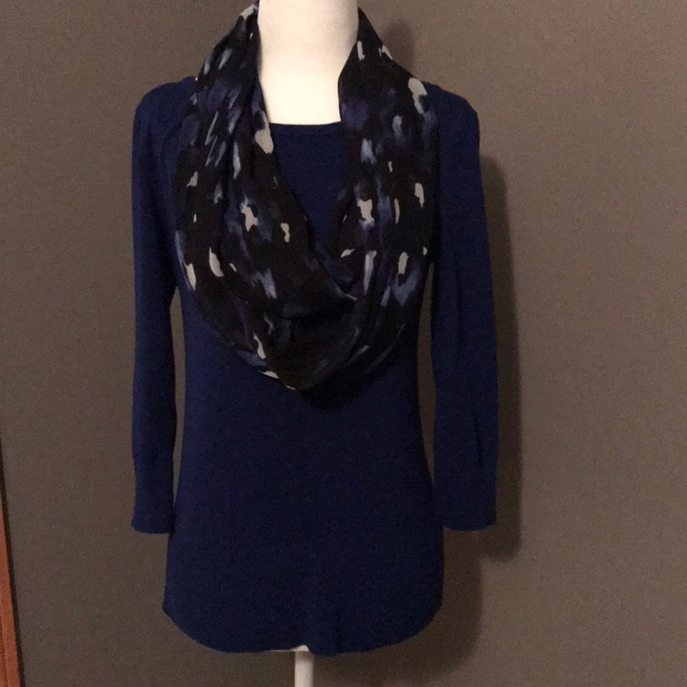 Blue sweater with scarf